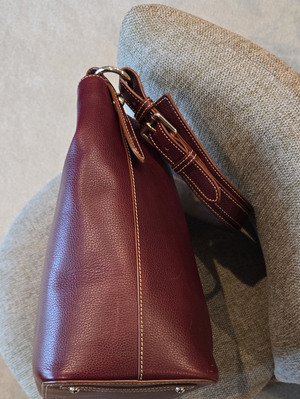 Dooney & Bourke Burgundy Lilly Leather Bucket Bag - Picture 5 of 14